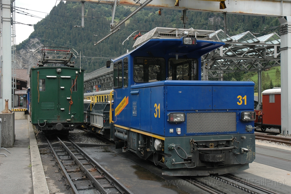 2553-0010-050812.jpg - WAB He 2/2 31 + 64 / Lauterbrunnen 5.8.2012