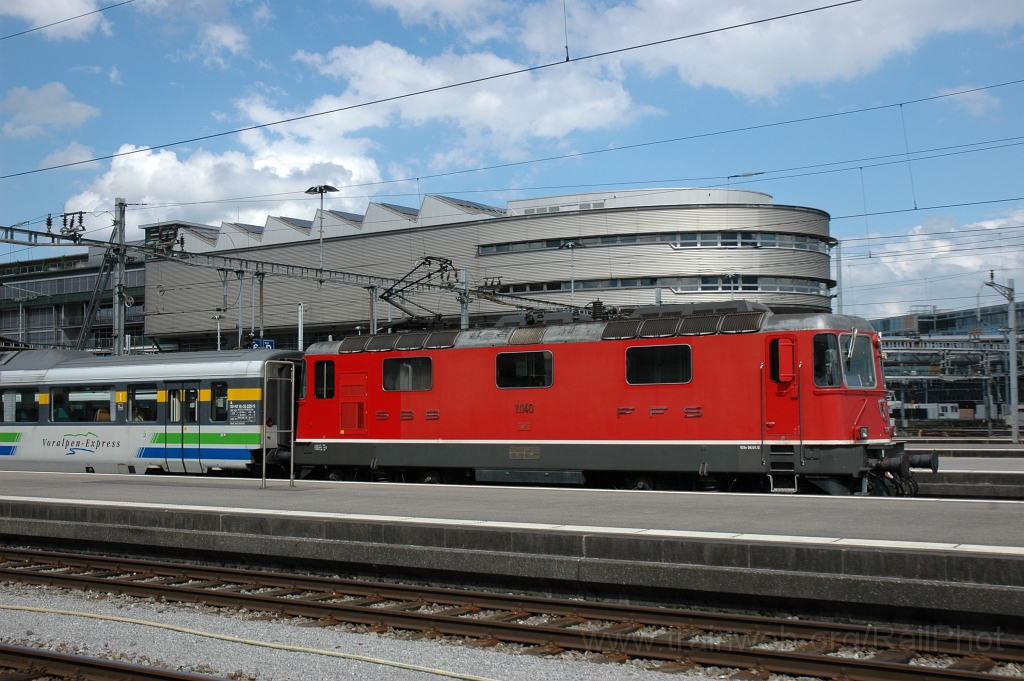 2560-0033-070812.jpg - SBB-CFF Re 4/4'' 11140 / Luzern 7.8.2012