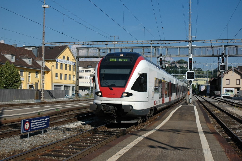 2563-0042-100812.jpg - SBB-CFF RABe 523.043 / Lenzburg 10.8.2012