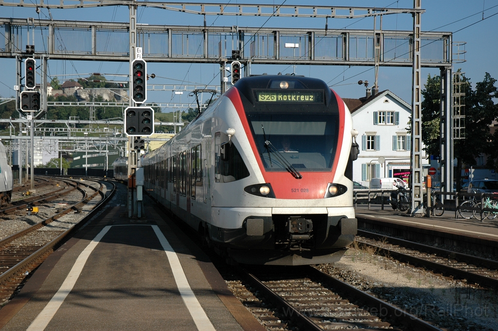 2565-0026-100812.jpg - SBB-CFF RABe 523.028 / Lenzburg 10.8.2012