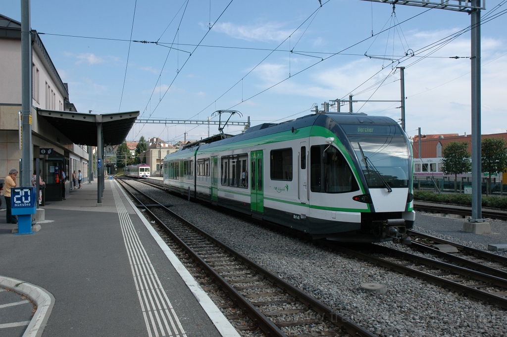 2569-0011-120812.jpg - LEB RBe 4/8 45 / Echallens 12.8.2012