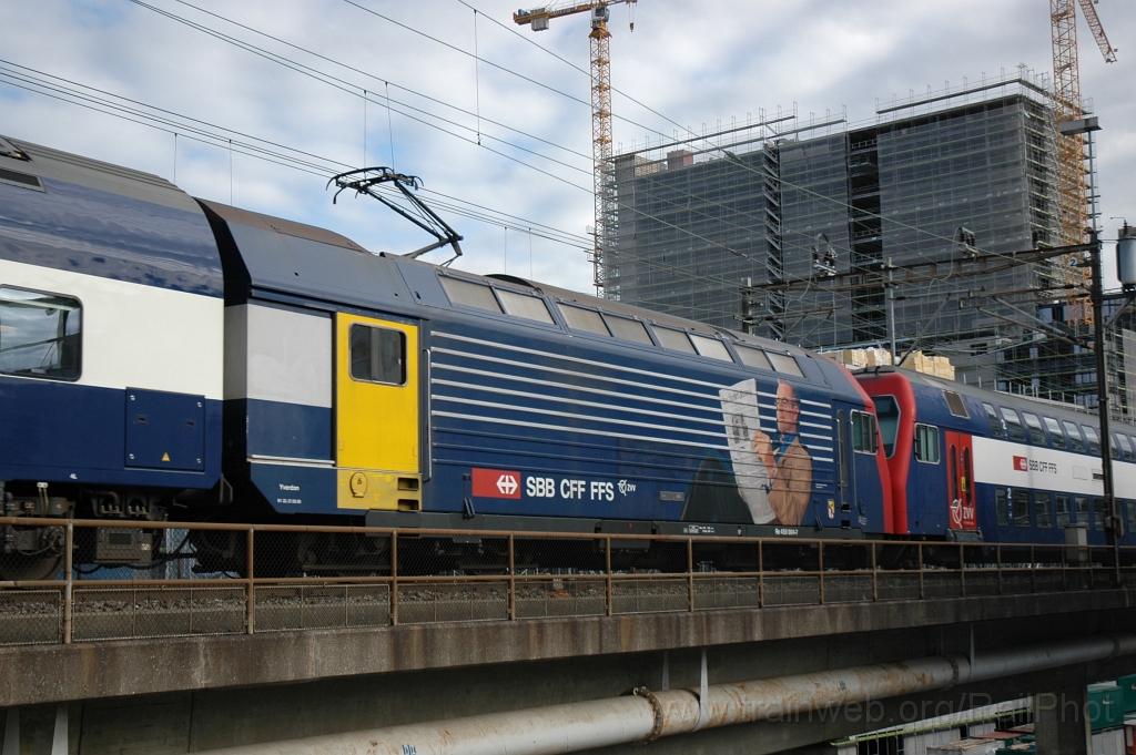 2574-0027-160812.jpg - SBB-CFF Re 450.004-7 «Stettbach» / Zürich (Käferbergbrücke) 16.8.2012