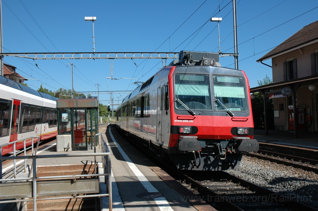 2575-0030-180812.jpg - SBB-CFF RBDe 560.223-0 / Auvernier 18.8.2012