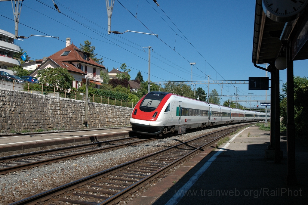 2576-0039-180812.jpg - SBB-CFF ICN RABDe 500.035-1 «Nikolaus Riggenbach» / Auvernier 18.8.2012