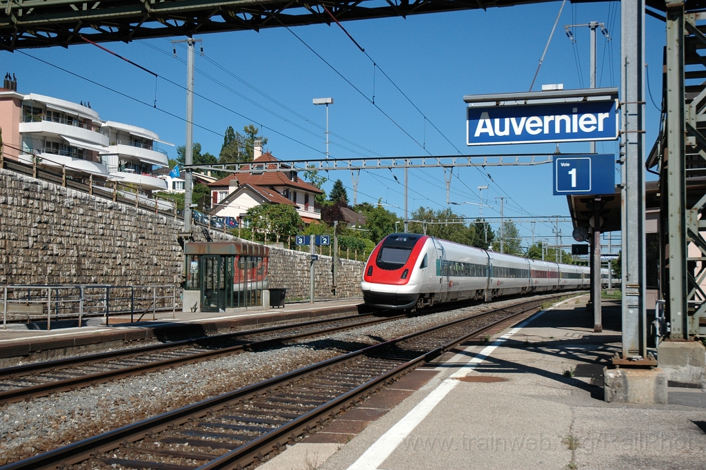 2577-0004-180812.jpg - SBB-CFF ICN RABDe 500.037-7 «Grock» / Auvernier 18.8.2012