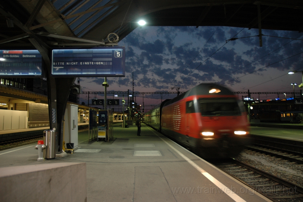 2588-0039-220812.jpg - SBB-CFF Re 460.079-7 «Weissenstein» / Zürich HB 22.8.2012