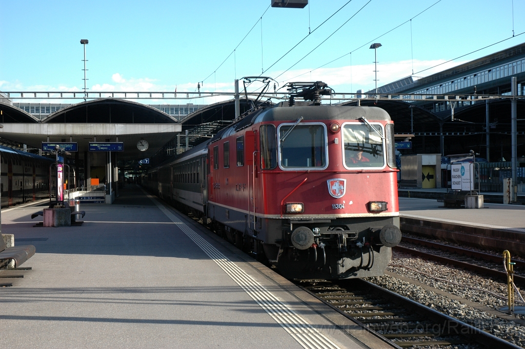 2590-0013-290812.jpg - SBB-CFF Re 4/4'' 11304 / Luzern 29.8.2012