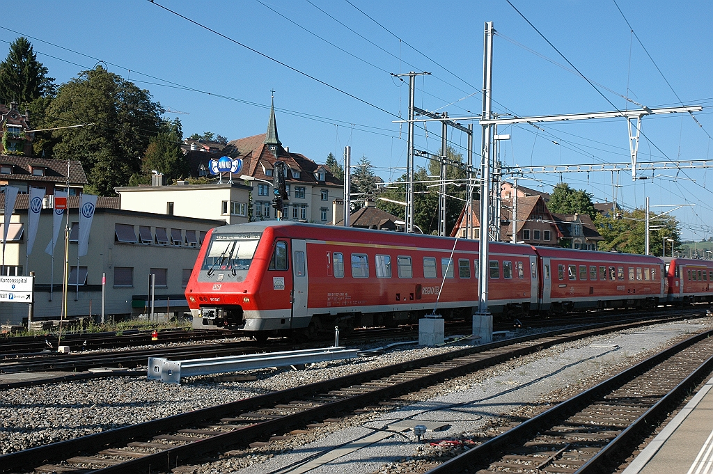 2599-0003-070912.jpg - DBAG 611.527 + 528 / Schaffhausen 7.9.2012