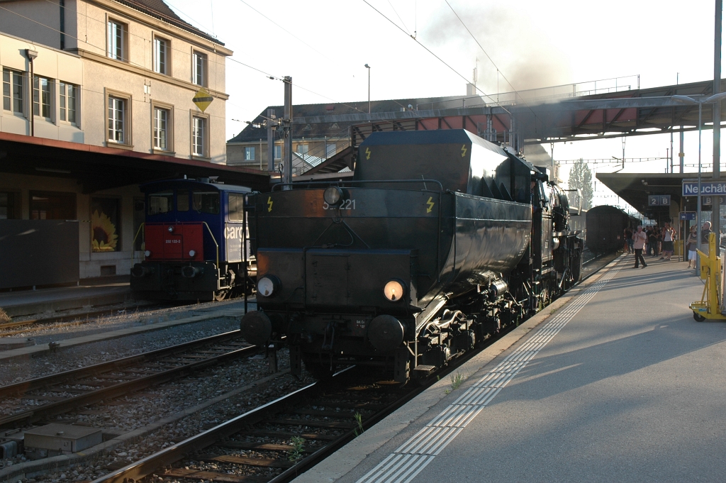 2604-0024-080912.jpg - VVT 52.221 / Neuchâtel 8.9.2012