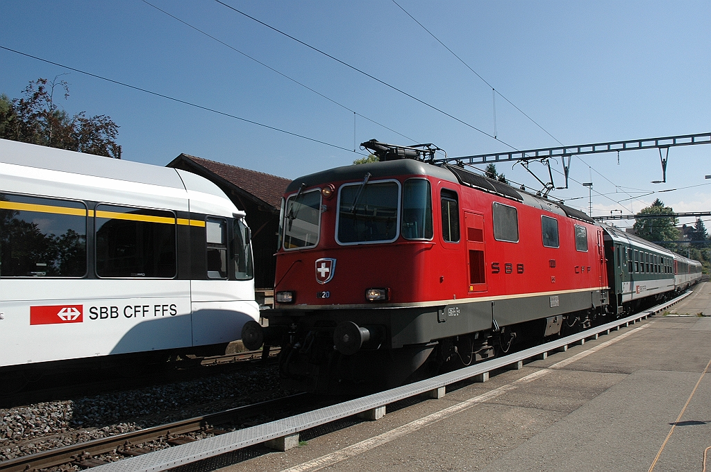 2607-0015-140912.jpg - SBB-CFF Re 4/4'' 11220 / Mörschwil 14.9.2012
