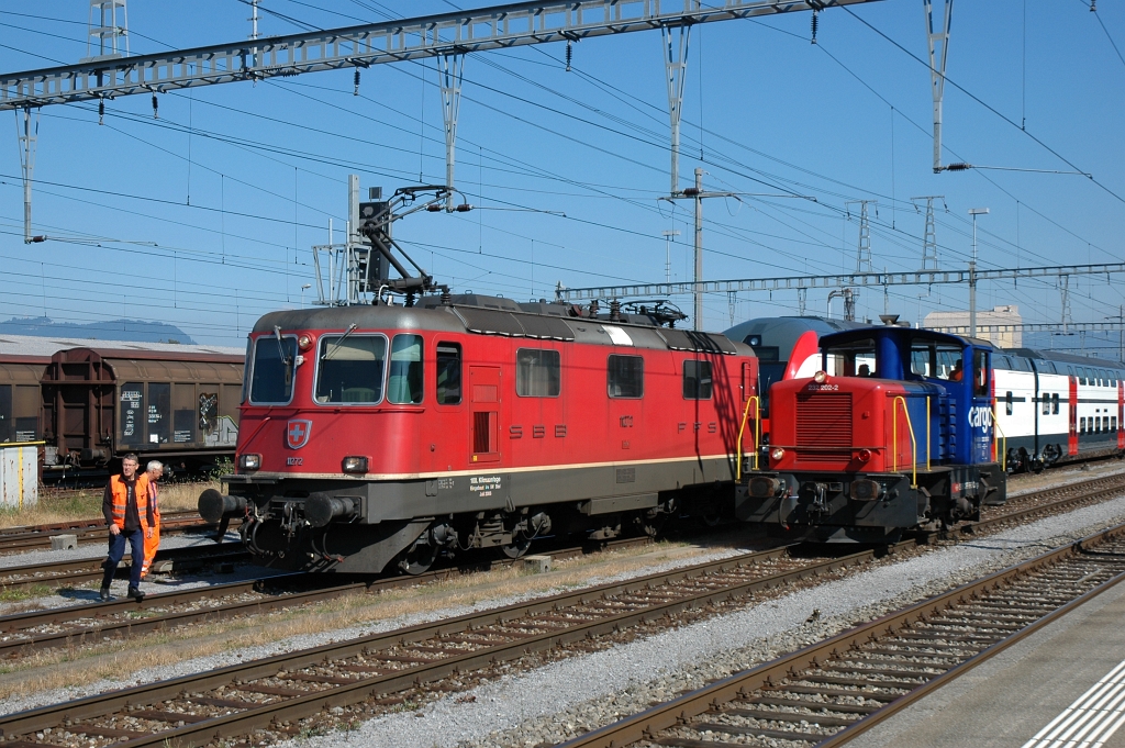 2611-0038-140912.jpg - SBB-CFF Re 4/4'' 11272 + Tm 232.202-2 / St.Margrethen 14.9.2012
