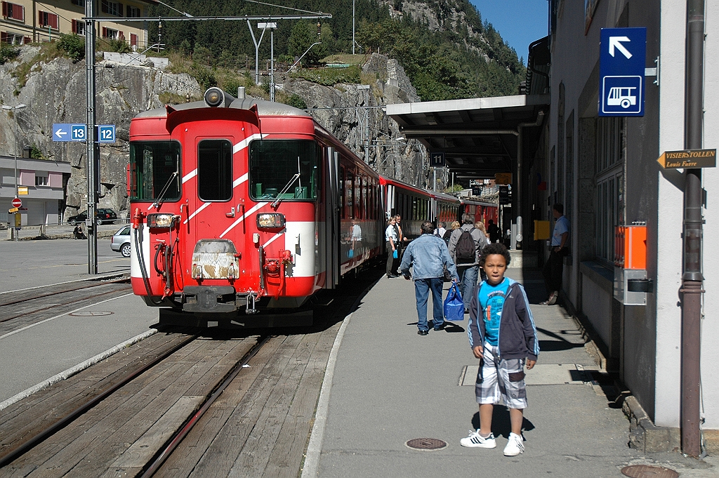 2616-0019-160912.jpg - MGB ABt 4158 / Göschenen 16.9.2012