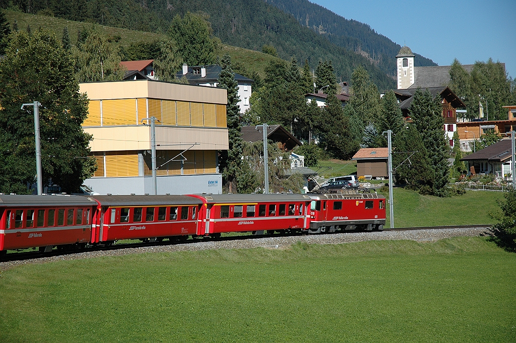 2617-0011-160912.jpg - RhB Ge 4/4'' 628 "S-chanf" / Disentis - Muster 16.9.2012