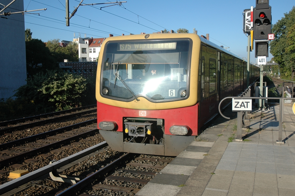 2623-0045-200912.jpg - DBAG 481.072-7 / Berlin-Savignyplatz 20.9.2012