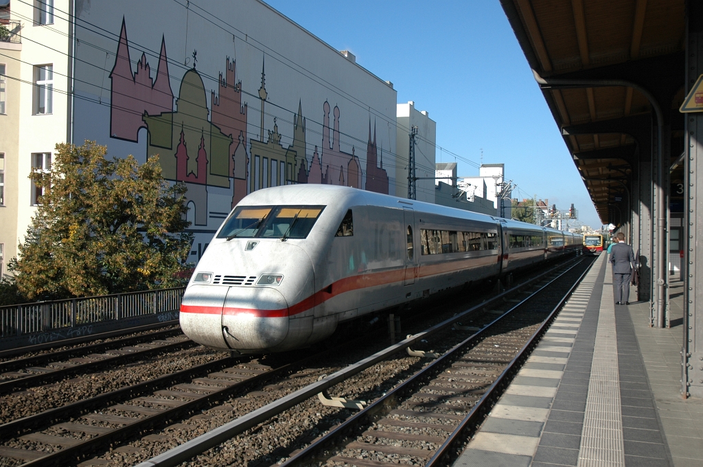 2625-0031-200912.jpg - DBAG 808.033-5 "Ulm" / Berlin-Savignyplatz 20.9.2012