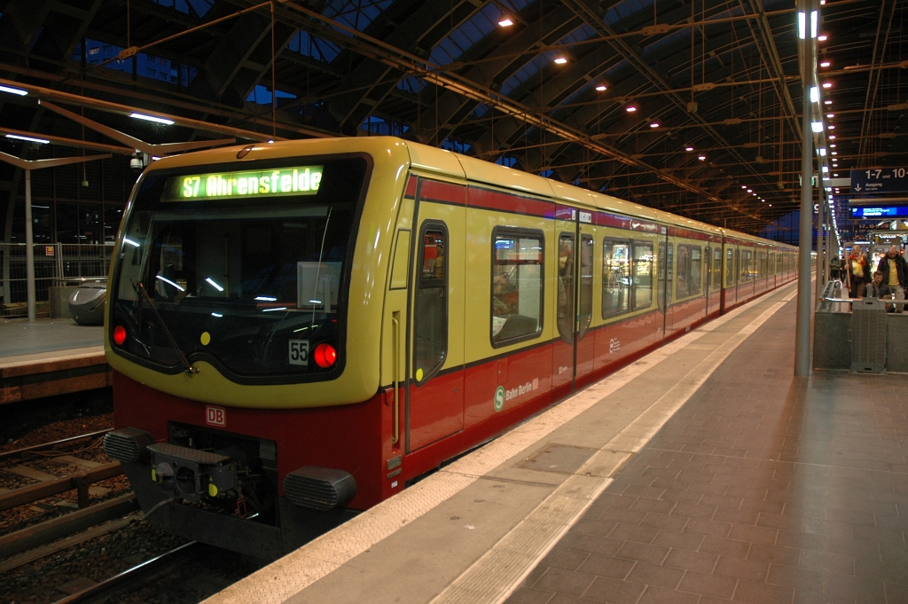 2634-0049-200912.jpg - DBAG 481.034-7 / Berlin Ostbahnhof 20.9.2012
