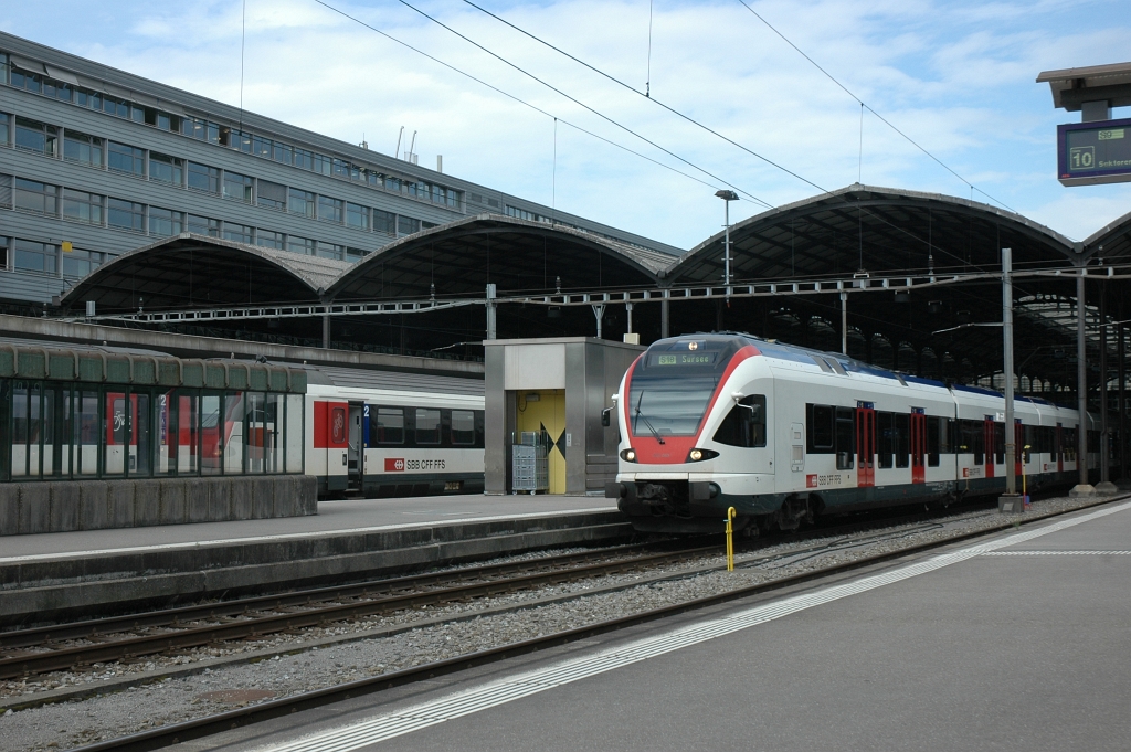 2636-0034-260912.jpg - SBB-CFF RABe 523.043 / Luzern 26.9.2012