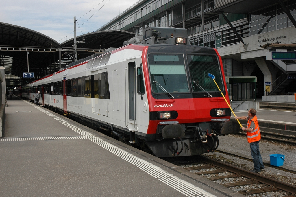 2637-0001-260912.jpg - SBB-CFF RBDe 560.211-5 / Luzern 26.9.2012