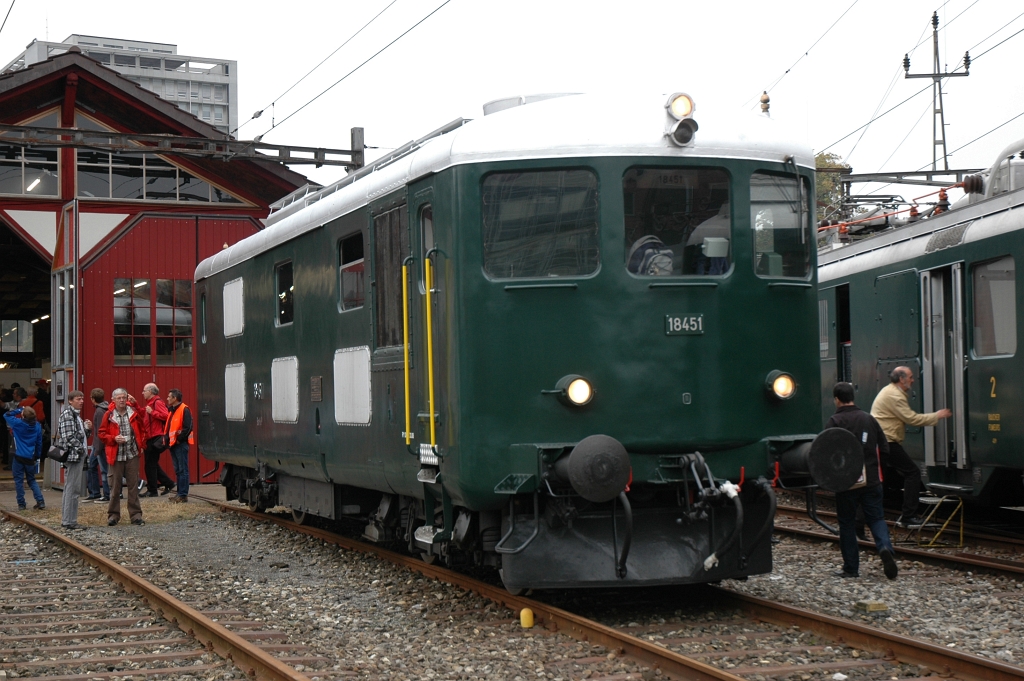 2637-0042-300912.jpg - SBB-CFF Bm 4/4'' 18451 / Winterthur 30.9.2012