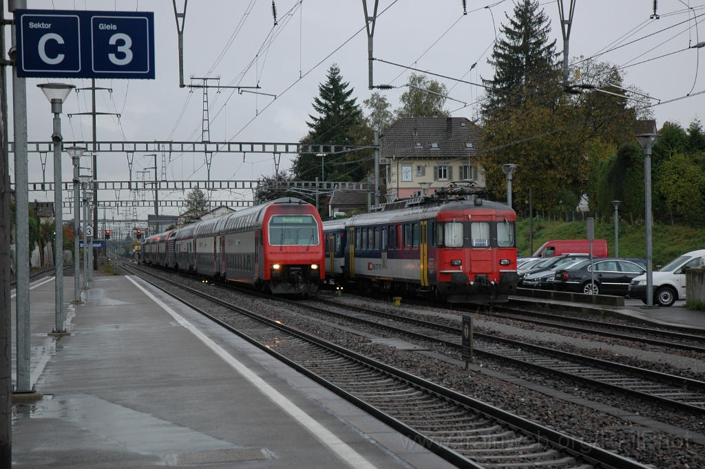 2642-0026-121012.jpg - SBB-CFF RBe 540.010-6 + Bt (DPZ) 50 85 26-33 954-6 / Dübendorf 12.10.2012