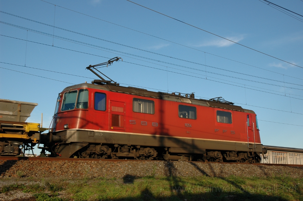 2660-0050-191012.jpg - SBB-CFF Re 4/4''' 11354 / Killwangen-Spreitenbach 19.10.2012