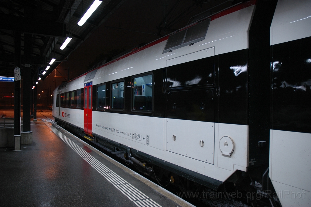 2669-0035-271012.jpg - SBB-CFF RBDe 560.281-8 / La Chaux-de-Fonds 27.10.2012