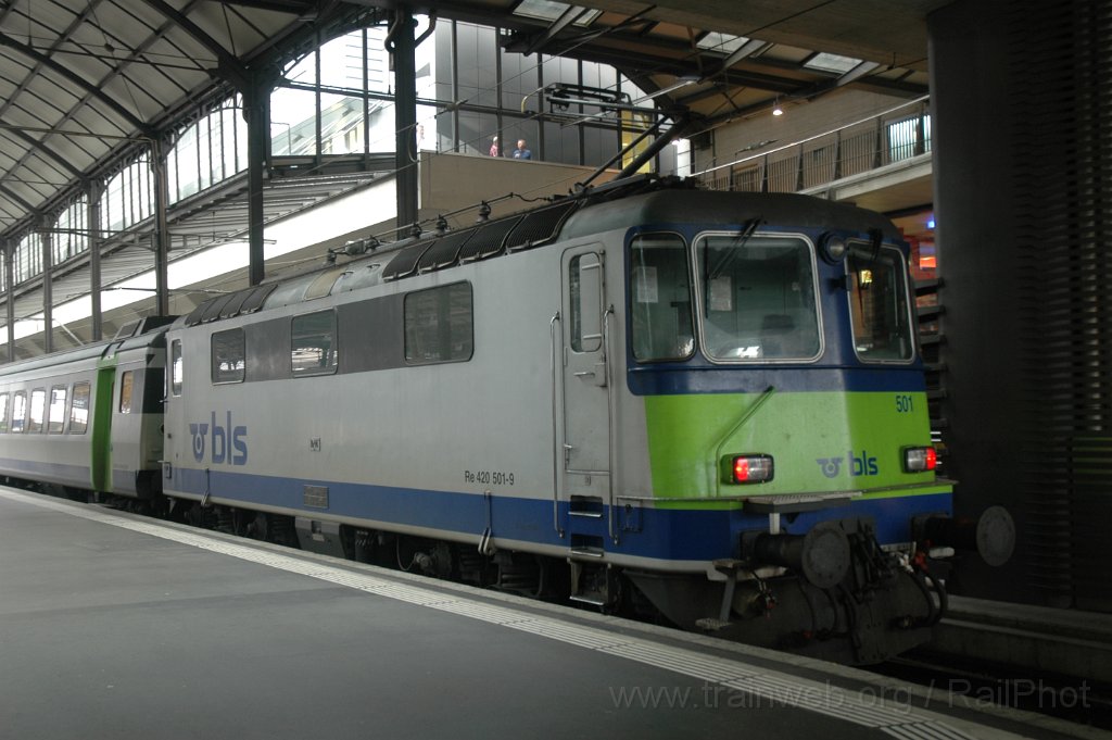 2673-0024-131112.jpg - BLS Re 420.501-9 / Luzern 13.11.2012