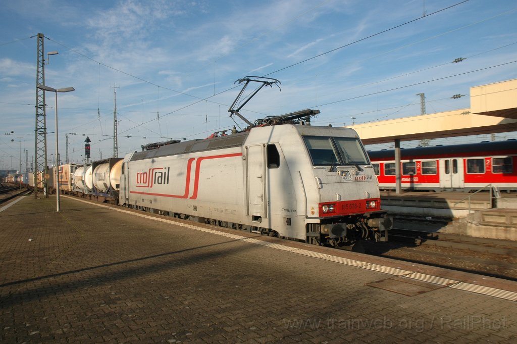 2678-0015-171112.jpg - Crossrail 185.578-2 «Christine» / Basel Badische Bahnhof 17.11.2012