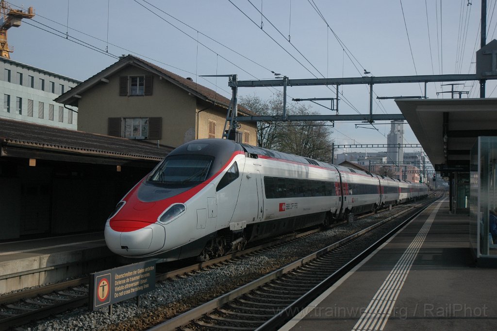 2682-0049-231112.jpg - SBB-CFF ETR 93 85 5 610.714-3 / Gümligen 23.11.2012