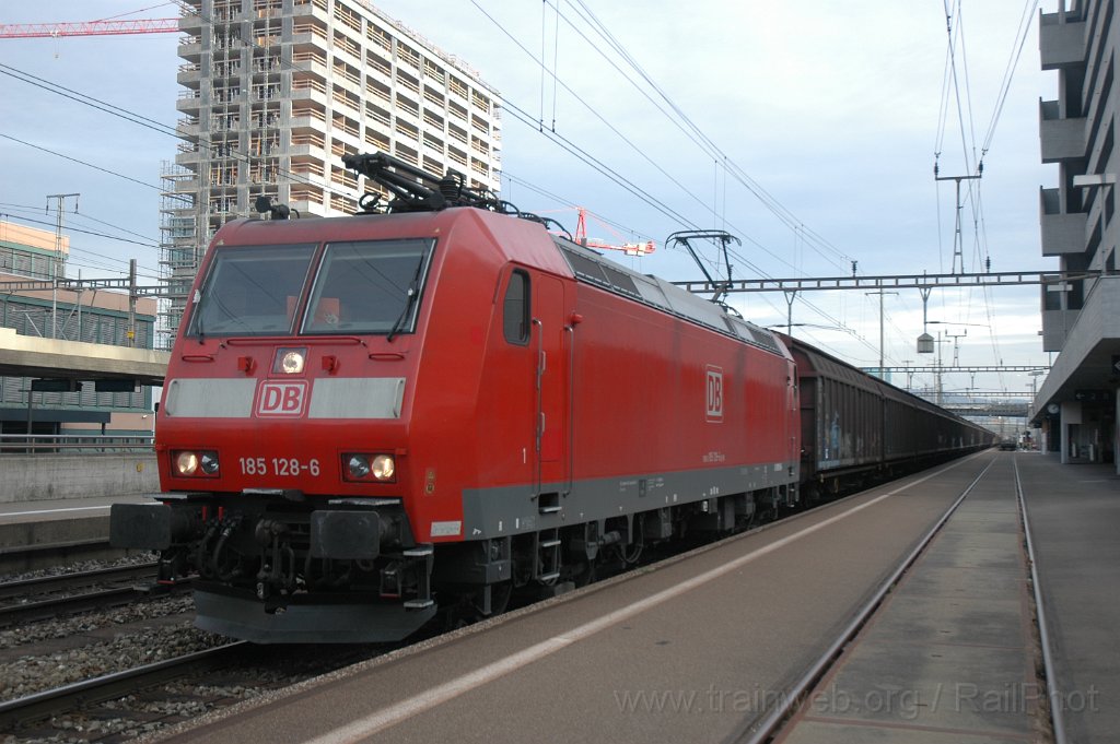 2683-0023-241112.jpg - DBAG 185.128-6 / Zürich-Altstetten 24.11.2012