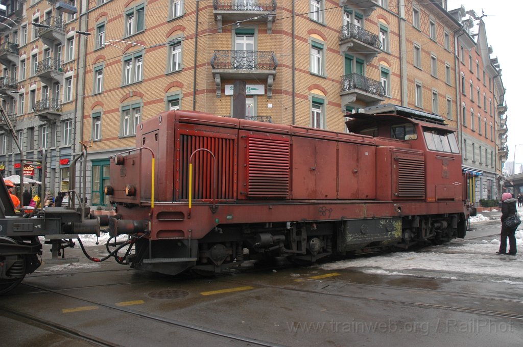 2686-0016-141212.jpg - SBB-CFF Bm 4/4 18413 / Escher-Wyss Platz 14.12.2012