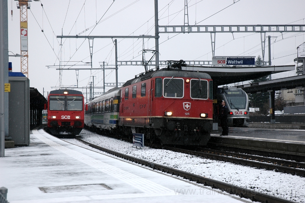 2687-0035-110113.jpg - SBB-CFF Re 4/4'' 11215 + SOB ABt 173 / Wattwil 11.1.2013