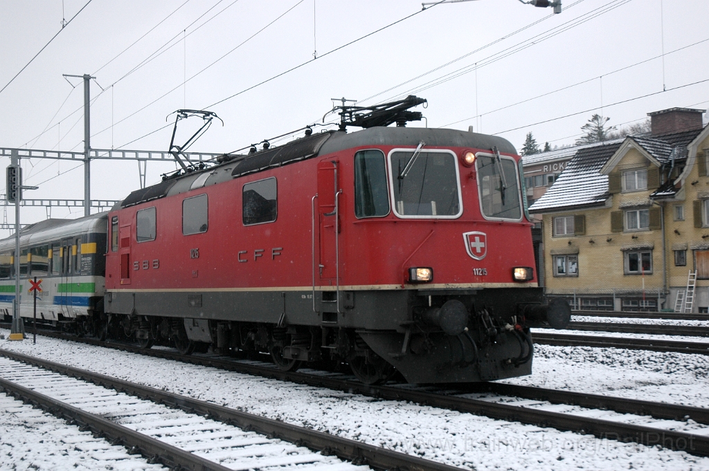 2688-0011-110113.jpg - SBB-CFF Re 4/4'' 11215 / Wattwil 11.1.2013