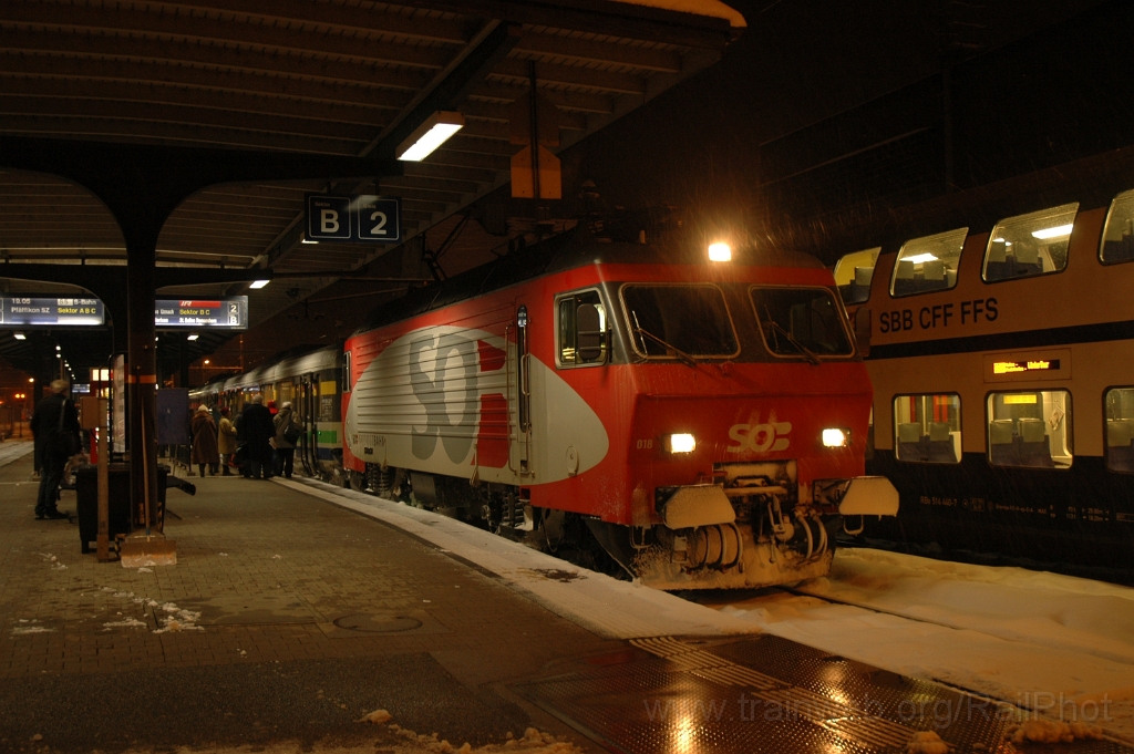 2699-0022-120213.jpg - SOB Re 446.018-4 / Rapperswil 12.2.2013