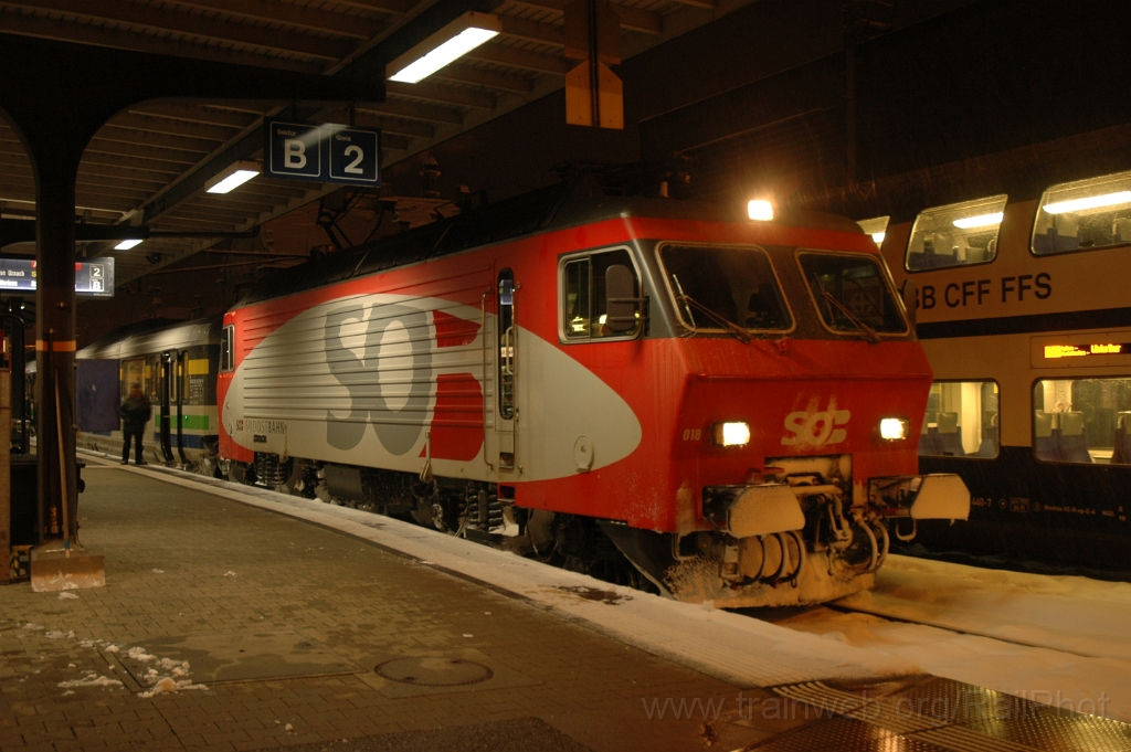 2699-0025-120213.jpg - SOB Re 446.018-4 / Rapperswil 12.2.2013