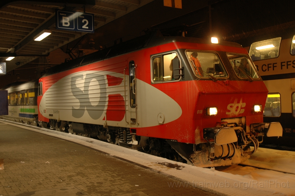 2699-0034-120213.jpg - SOB Re 446.018-4 / Rapperswil 12.2.2013