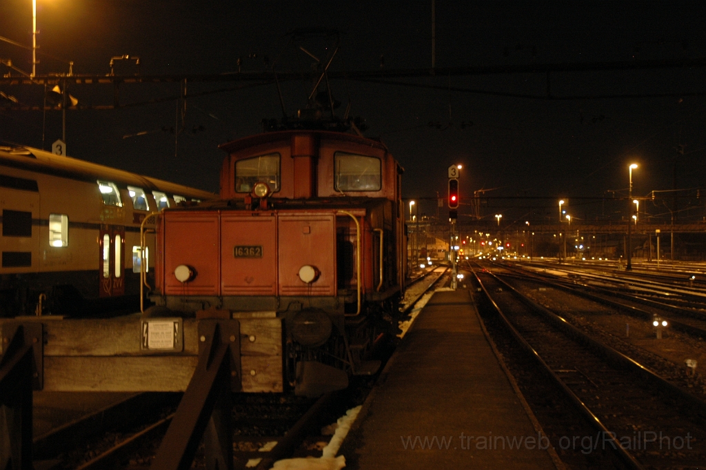 2703-0024-180213.jpg - SBB-CFF Ee 3/3 16362 / Rapperswil 18.2.2013