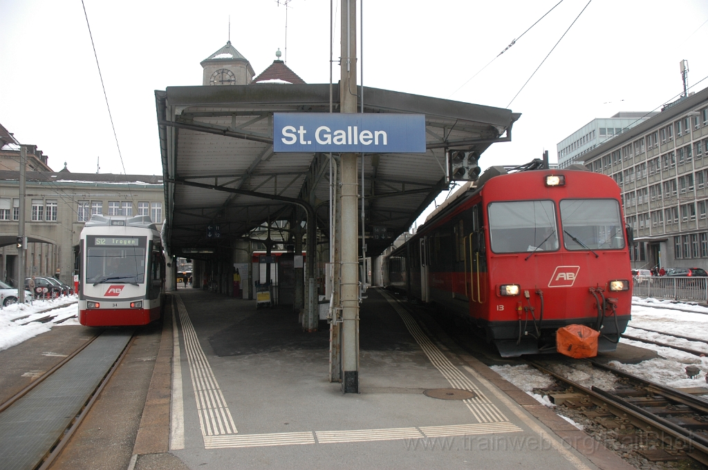 2712-0023-020313.jpg - AB BDeh 4/4 13 + ABe 4/8 34 "Trogen" / St.Gallen 2.3.2013