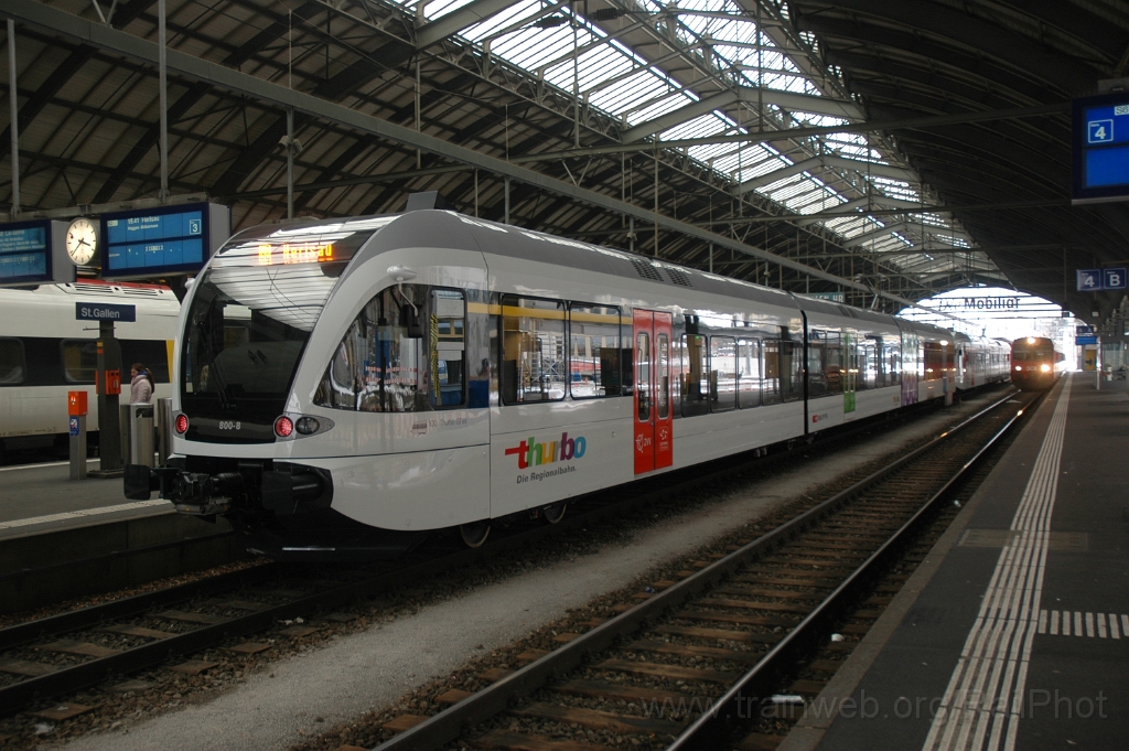 2712-0047-020313.jpg - Thurbo RABe 526.800-8 "100. Thurbo GTW" / St.Gallen HB 2.3.2013