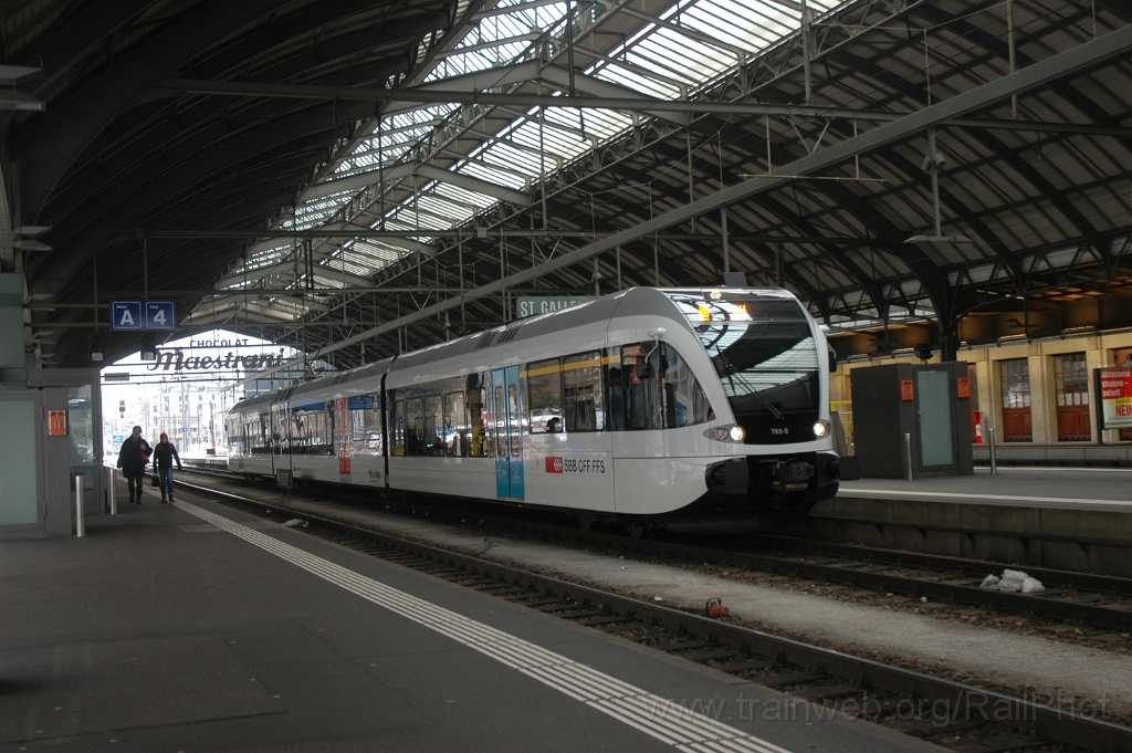 2713-0021-020313.jpg - Thurbo RABe 526.793-5 / St.Gallen HB 2.3.2013