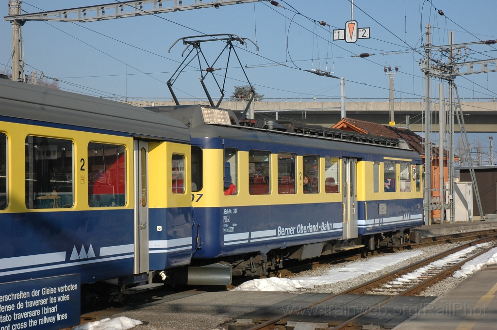 2714-0014-030313.jpg - BOB ABeh 4/4 307 "Wilderswil" / Interlaken-Ost 3.3.2013