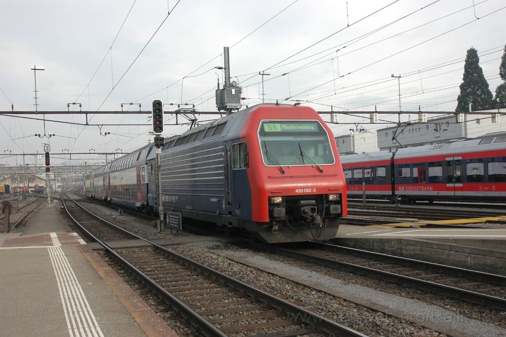 2718-0010-050313.jpg - SBB-CFF Re 450.082-3 "Feuerthalen" / Rapperswil 5.3.2013