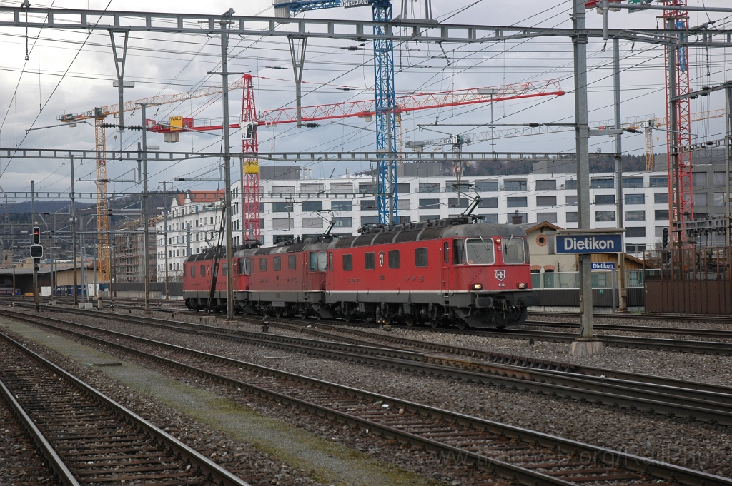 2744-0009-120413.jpg - SBB-CFF Re 6/6 11640 "Münchenstein" + Re 4/4'' 11174 [+ Train de machines] + Re 6/6 11606 "Turgi" / Dietikon 12.4.2013