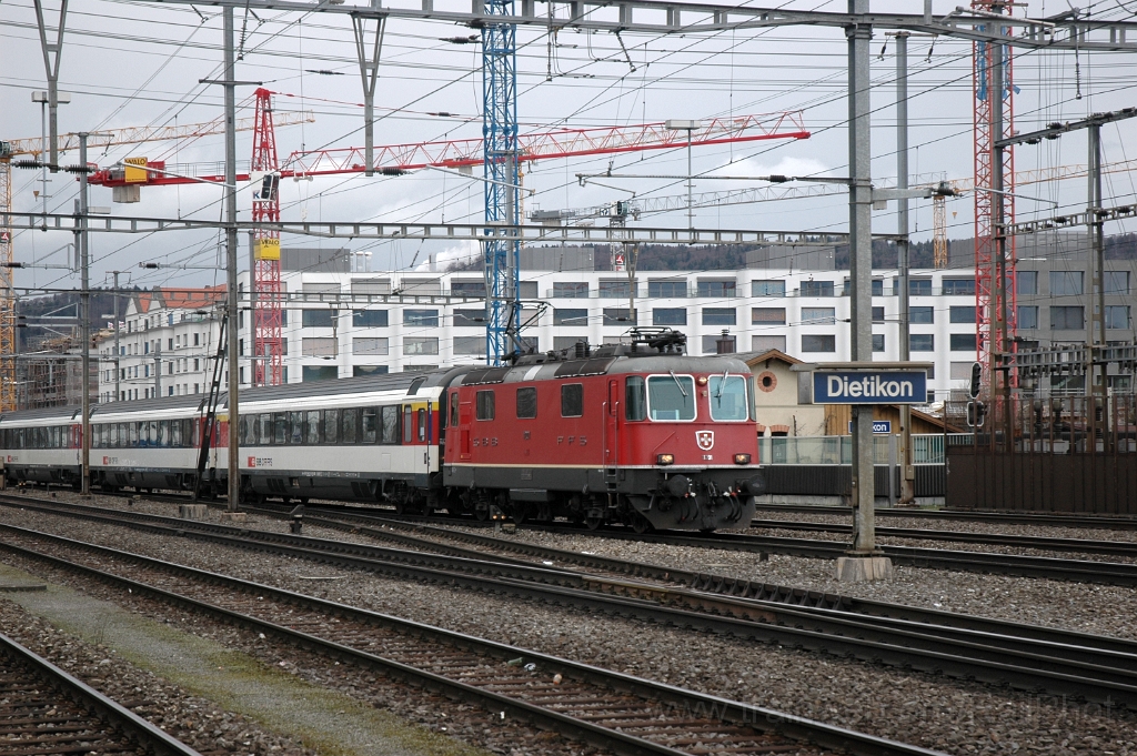 2744-0044-120413.jpg - SBB-CFF Re 4/4'' 11201 / Dietikon 12.4.2013