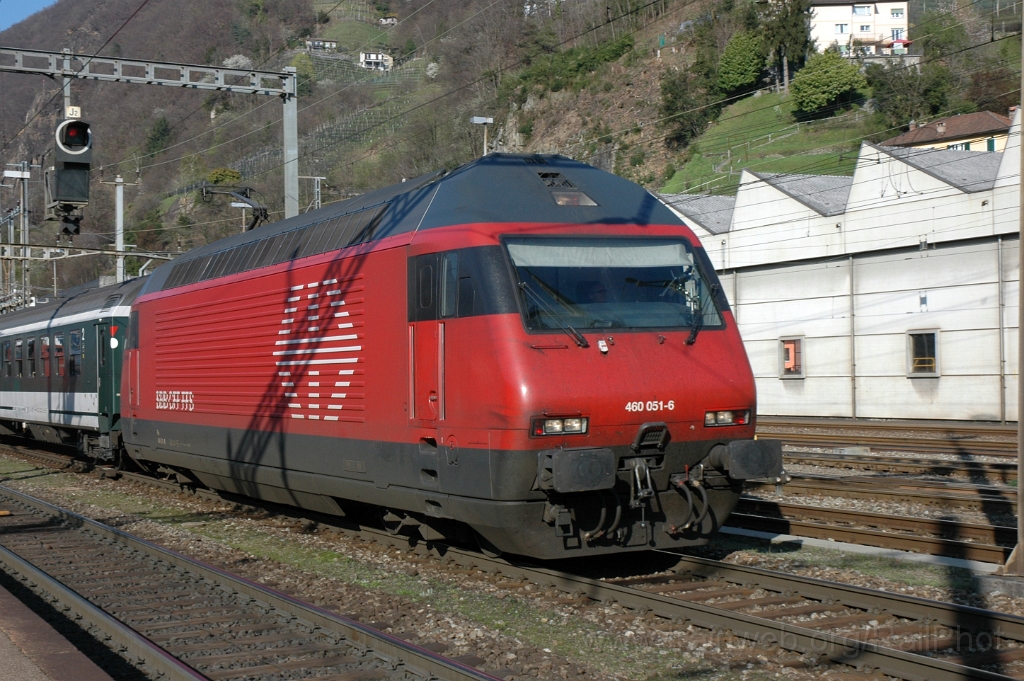 2763-0035-150413.jpg - SBB-CFF Re 460.051-6 "Staffelegg" / Bellinzona 15.4.2013