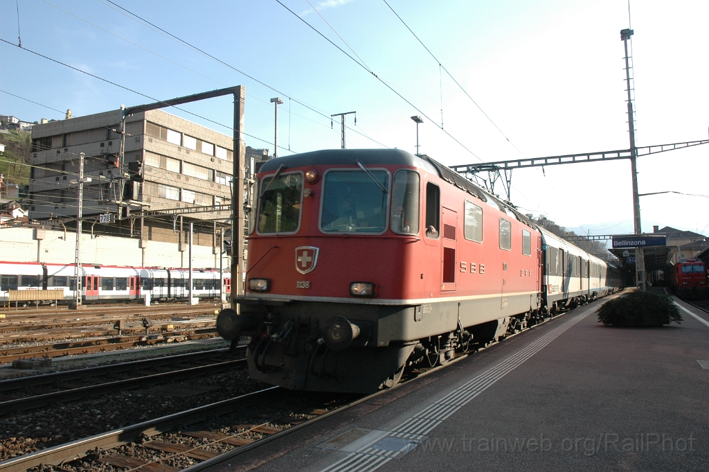 2764-0026-150413.jpg - SBB-CFF Re 4/4'' 11138 / Bellinzona 15.4.2013