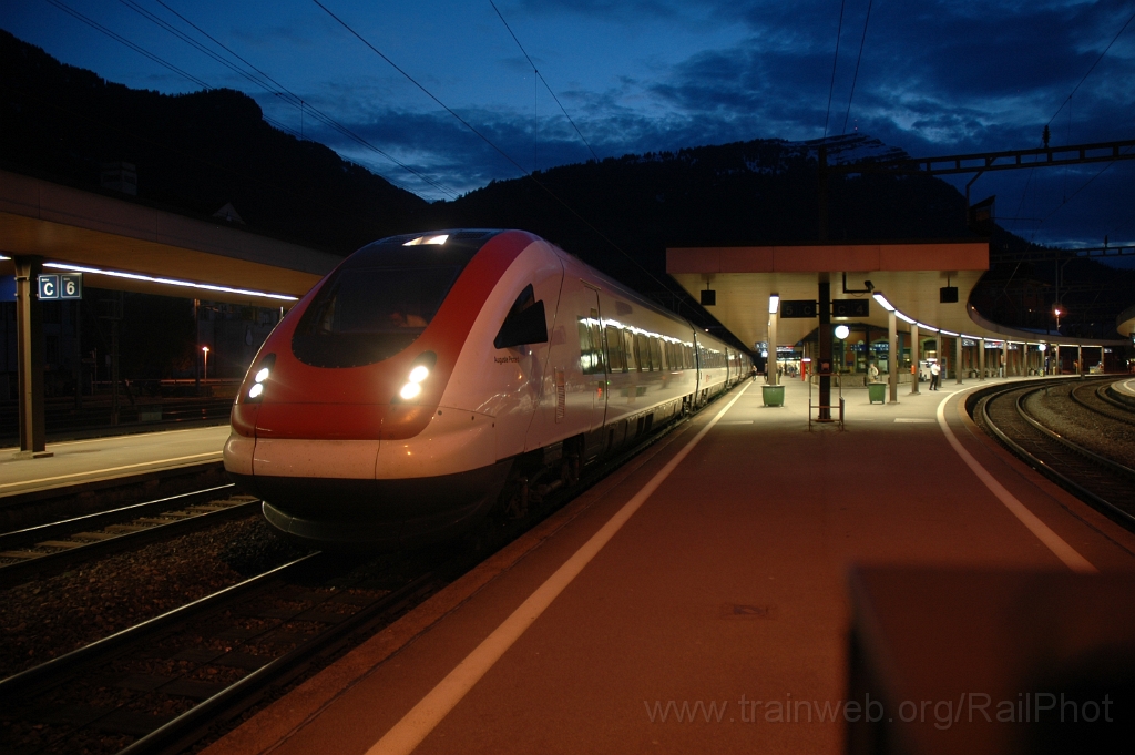 2766-0001-150413.jpg - SBB-CFF ICN RABDe 500.039-3 "Auguste Piccard" / Arth-Goldau 15.4.2013
