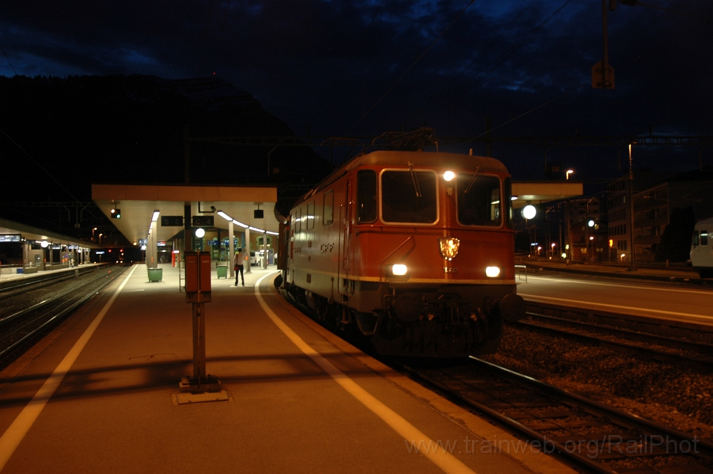 2766-0023-150413.jpg - SBB-CFF Re 4/4'' 11300 / Arth-Goldau 15.4.2013