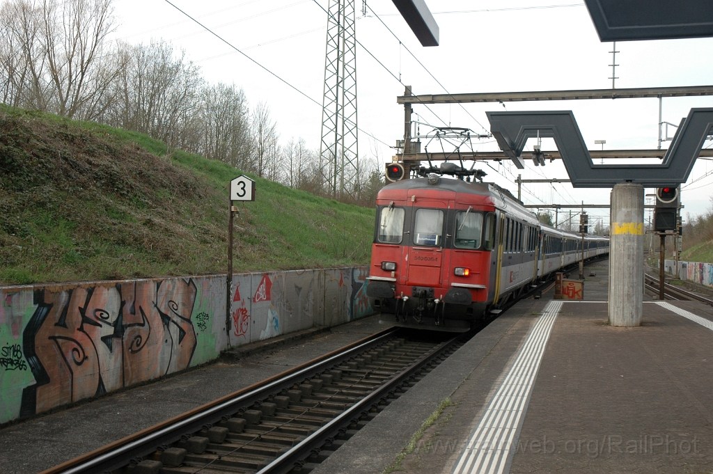 2767-0003-160413.jpg - SBB-CFF RBe 540.036-1 / Stettbach 16.4.2013