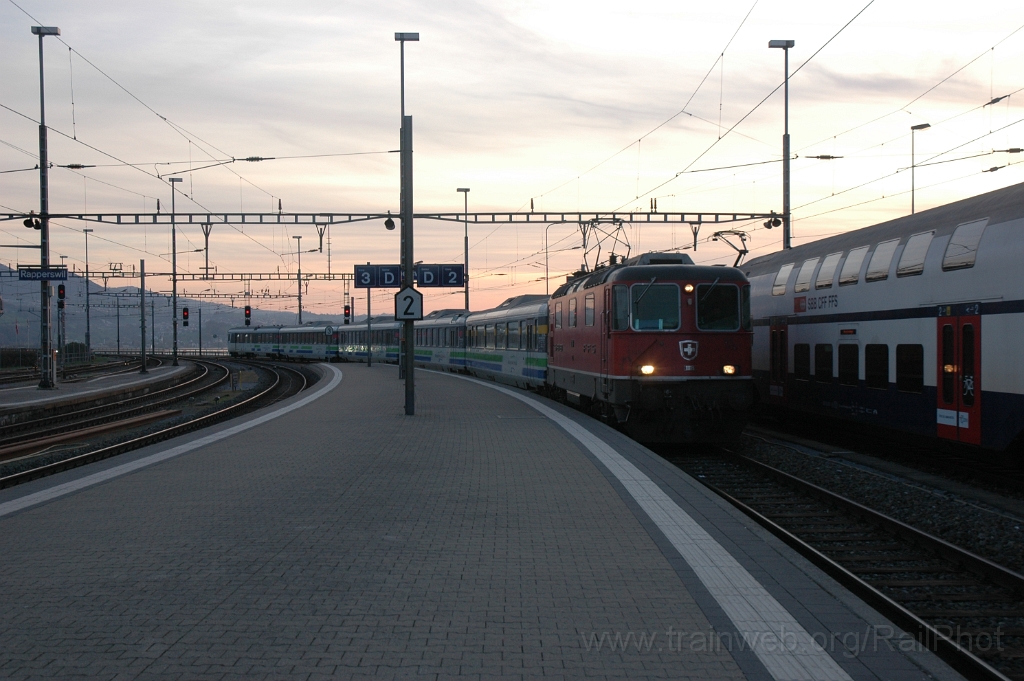 2767-0043-170413.jpg - SBB-CFF Re 4/4'' 11118 / Rapperswil 17.4.2013